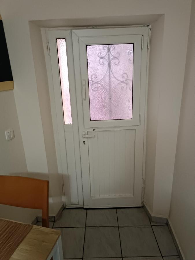 Two-Storey Maisonette Next To The Port Mantouki Екстериор снимка